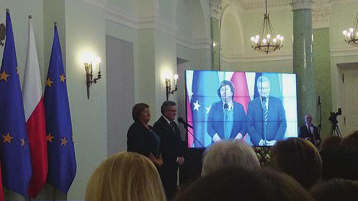Spotkanie z Parą Prezydencką W dniu 16 października br. w Pałacu Prezydenckim w Warszawie odbyło się spotkanie Pary Prezydenckiej z kobietami startującymi w listopadowych wyborach.