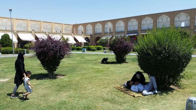 Bazaru w Isfahan Love is in the air w