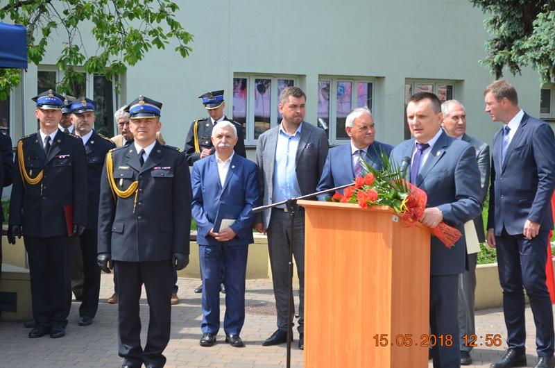 za wspieranie i udzielanie bezinteresownej pomocy dla Państwowej Straży Pożarnej i Ochotniczych Straży Pożarnych Kolejnym miłym akcentem uroczystości było przekazanie na