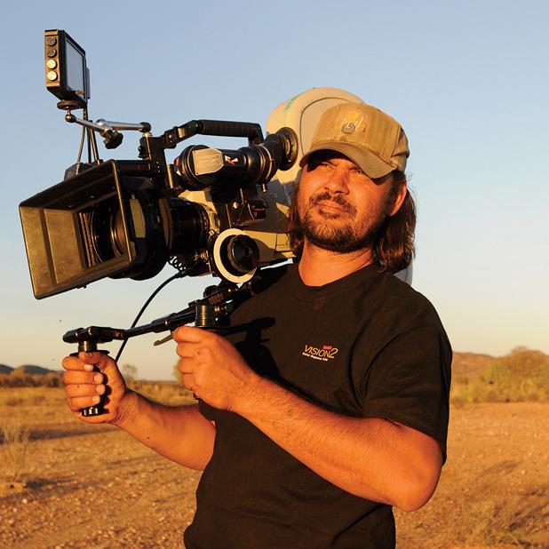 Biogram reżysera: Warwick Thornton urodził się i wychował w Alice Springs.