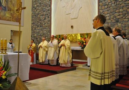 Uroczystości nadania tytułu bazyliki mniejszej Sanktuarium Królowej Męczenników W Bydgoszczy 15