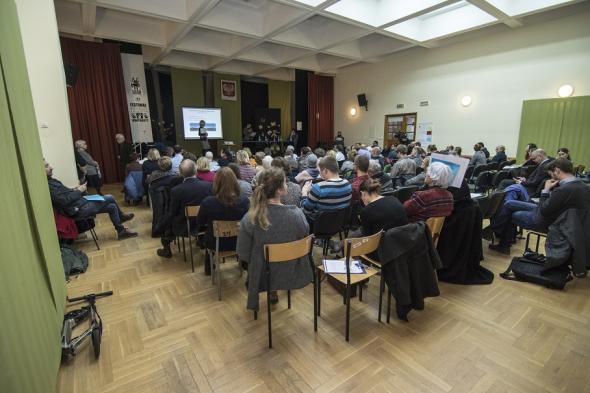 DZIAŁANIA PODJĘTE W RAMACH KONSULTACJI ZBIERANIE UWAG W ramach konsultacji społecznych uwagi zbierano w następujący sposób: Spotkania