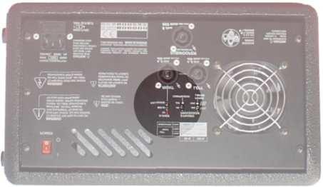 Szerokopasmowe kolumny pasywne x 4 Ohm 400 Watts MIN lub x Schematy pod³¹czenia zestawu Gniazda nie po d ³ ¹ czone kolumna pasywna 800 Watts MIN Uwaga Zestaw z jedn¹ kolumn¹ g³oœnikow¹ (monofoniczny)