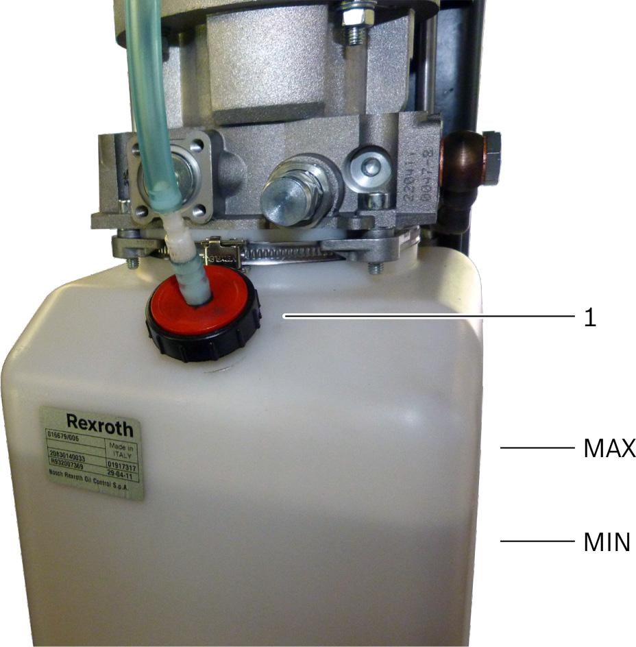 hydrauliczny w słupku pomocniczym 6 trójnik 7 łączniki proste 8 wąż (powrót przy nieszczelnym cylindrze) 9 przewód połączeniowy w kanale stropowym Podczas