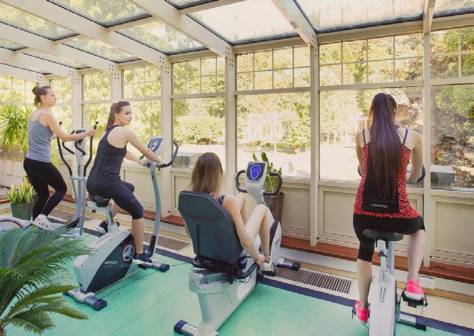 Nowoczesny sprzęt fitness i cardio umożliwi trening wytrzymałościowy i oporowy,