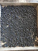 Graphical representation of the particle size distribution of granules for the fixed bed gasification Wstępne testy granulowania mieszanki mułu i flotokoncentratu węglowego umożliwiły dobór