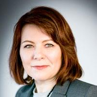 STANDARDY Elena Dawidczyk kierownik kategorii marketing i PR w biurze zakupów PKN ORLEN SA Z Grupą Kapitałową ORLEN jest związana od 1994 roku, od 12 lat odpowiada za zakupy usług profesjonalnych, w