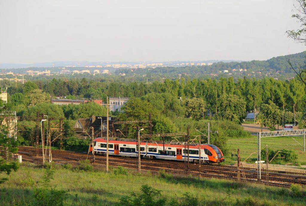 NOWY SĄCZ STARY SĄCZ RYTRO PIWNICZNA-ZDRÓJ Objaśnienia: kz zastępcza komunikacja autobusowa kursuje od poniedziałku do piątku (6-7) kursuje w sobotę i niedzielę (7) kursuje w niedzielę ROZKŁAD JAZDY