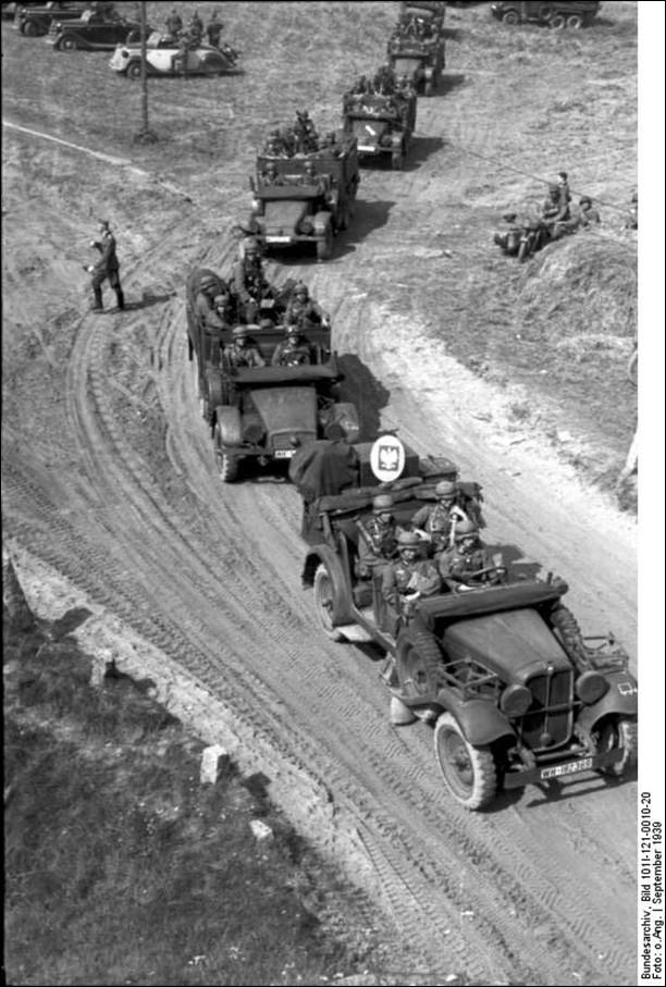 8 W dniu 3 września 1939 roku, 3 Dywizja Lekka, ścigała pododdziały polskiej 7 Dywizji Piechoty, rozwijając swoje natarcie w rejonie miejscowości Włodowice Zawiercie.