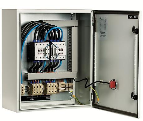 Akcesoria Akcesoria dostępne jako opcjonalne wyposażenie LTS - Samoczynne Załączenie Rezerwy dostarczane oddzielnie -Akcesoria ACP Panel Samoczynnego Załączenia Rezerwy (SZR) realizuje przełączenie