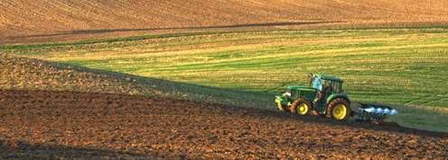 Kredyt Rzeczówka (bez zabezpieczeń) Kredyt Agro Rzeczówka Light na finansowanie zakupu różnorodnych rzeczowych środków do produkcji rolnej, niezbędnych w bieżącym prowadzeniu gospodarstwa rolnego.