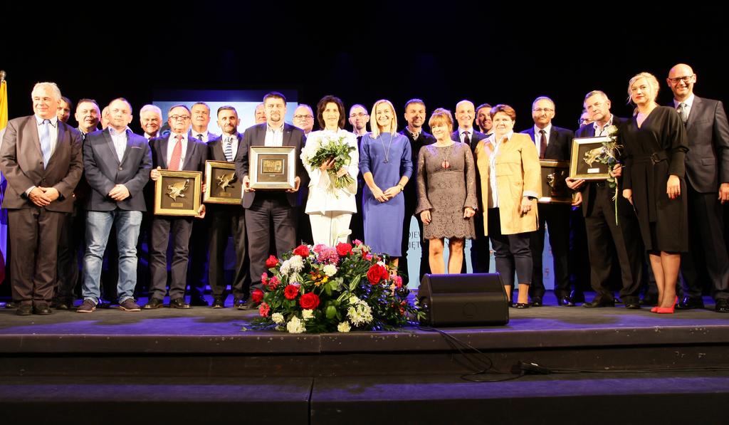 1 17 października 2018 Poznaliśmy laureatów konkursu Cyfrowe 20 l@t Świętokrzyskiego Podczas uroczystej gali w Teatrze im. S.