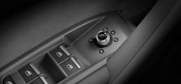 lock, Tempomat z ogranicznikiem prędkości, Ogrzewanie foteli przednich, Audi parking system plus przód/tył z