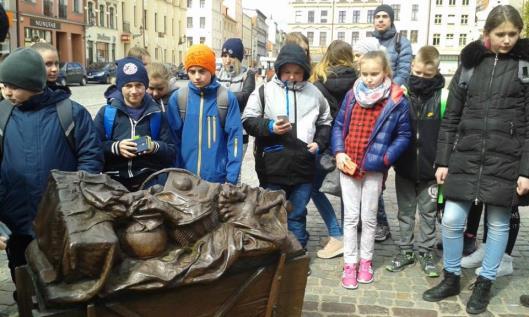 11. Warsztaty profilaktyczne w Zespole Szkół w Zawoni - dla uczniów klas szóstych oraz