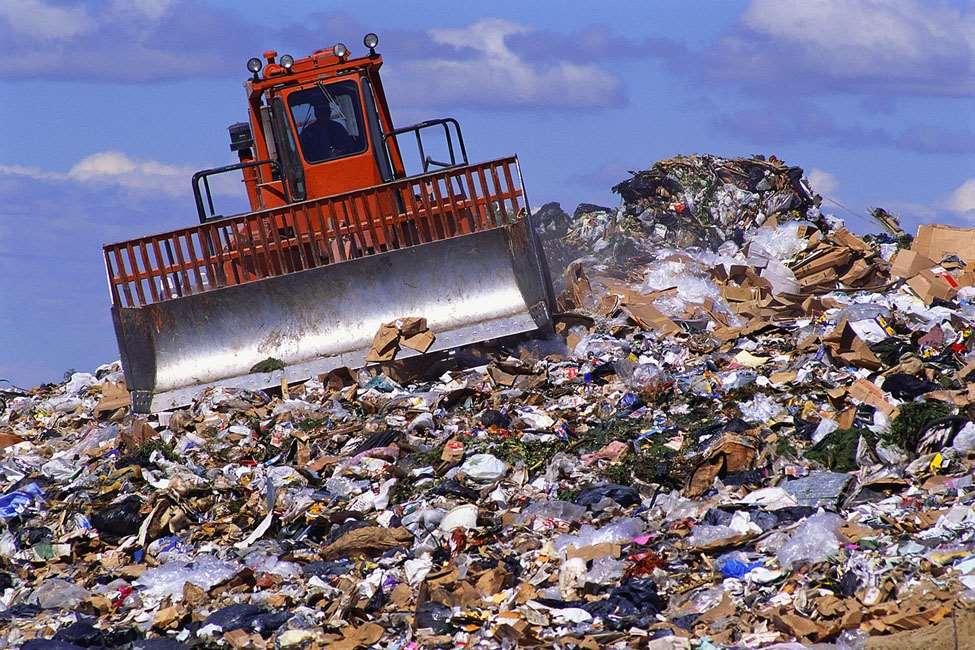 Hałdy i składowiska odpadów, wysypiska śmieci, obszary