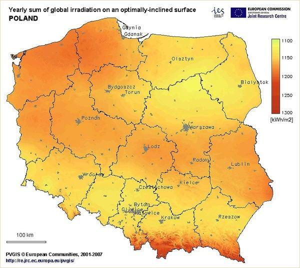 Rysunek nr 7 Mapa nasłonecznienia Polski. 8.4. ENERGIA WIATRU Wg. prof.