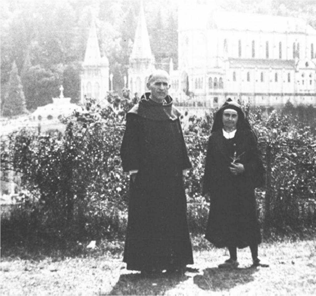 1933 (Lourdes).