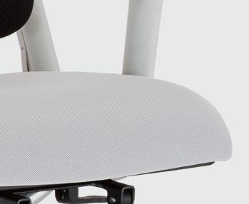 needs. The easy, intuitive adjustment of Xenium chairs ensures healthy sitting and greater comfort of use, in comparison to standard swivel chairs.