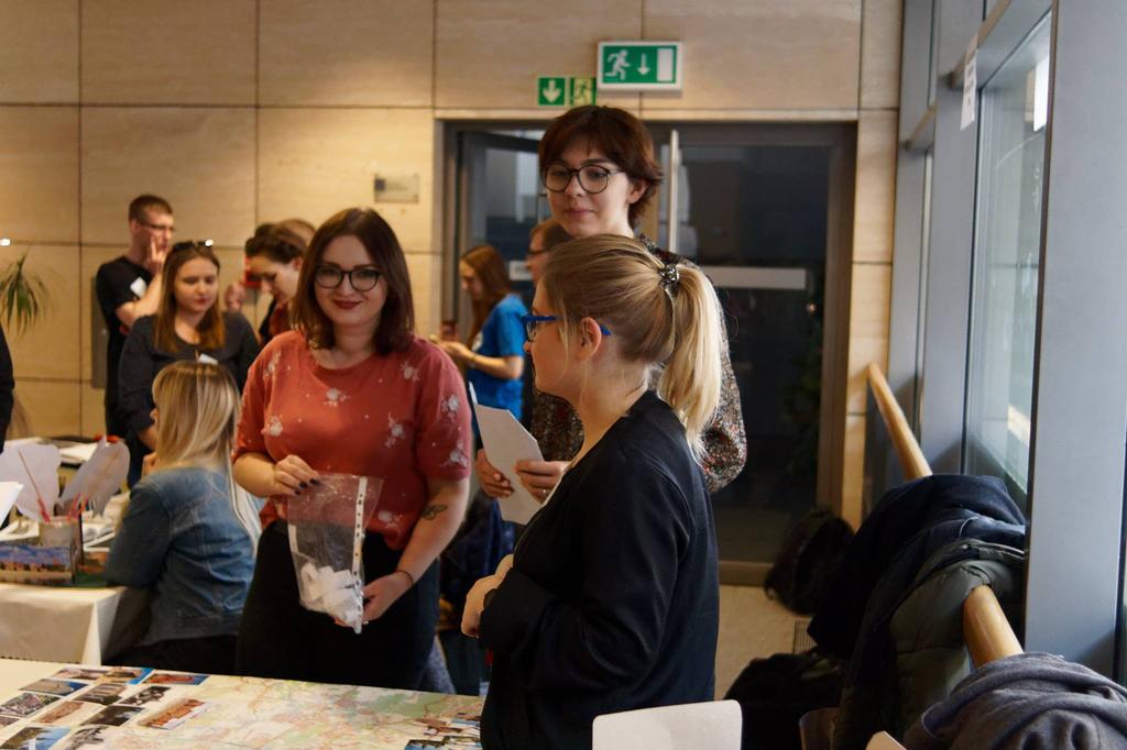 Stawiając na edukacje i podnoszenie świadomości społecznej, prowadzimy warsztaty w szkołach, dla popularyzacji lokalnego dziedzictwa.