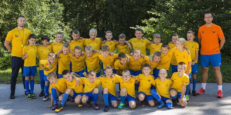 Akademia Piłkarska Champions oraz ośrodek wczasowo-kolonijny KAZIK Zapraszają na Letni obóz w MANIOWYCH Obozy