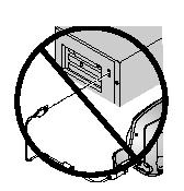 INSTALACJA OPROGRAMOWANIA UWAGA: Nie instaluj oprogramowania KODAK EASYSHARE w czasie, gdy aparat lub stacja dokująca aparatu są podłączone go komputera.