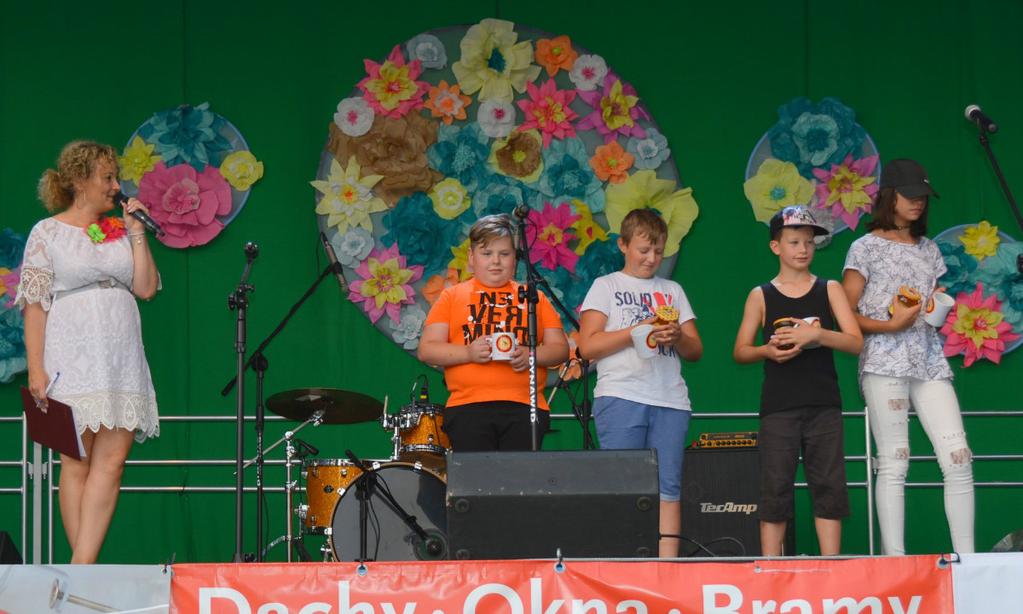 Był też konkurs dla dzieci przygotowany przez Koło Pszczelarzy z Choronia. Najlepsi otrzymali słoiczki z miodem i kubki z pszczelarskimi emblematami, a pozostali nagrody pocieszenia.