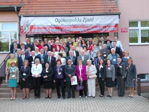 Augustowie oraz 10-letniej współpracy z grudziądzkimi Sybirakami. Odbyły się dwie wycieczki krajoznawcze.
