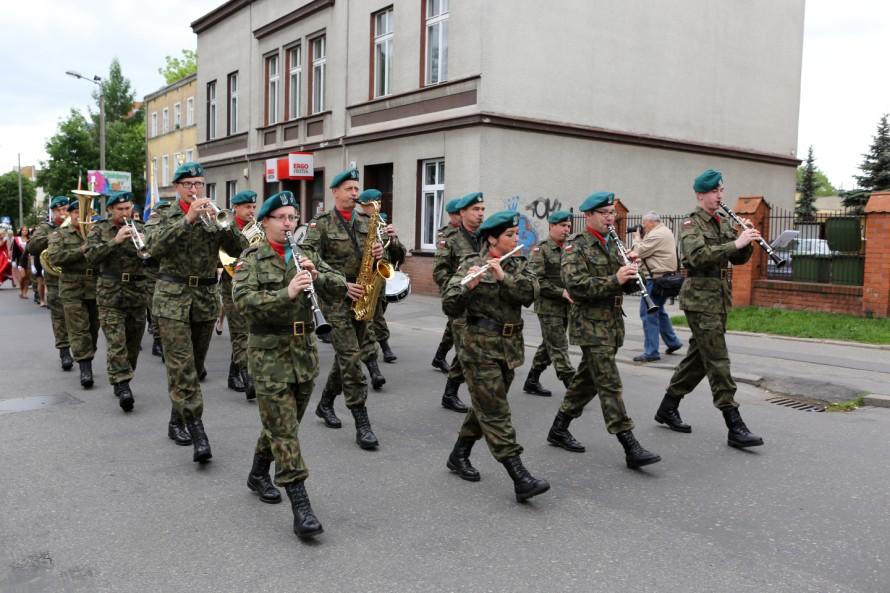 Piotra Marchewkę proboszcza tejże parafii oraz ks. Andrzeja Kusińskiego proboszcza parafii pw. Św. Ducha.