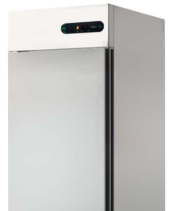 Szafy GN 2/1 Szafy chłodnicze Drzwi wyposażone w magnetyczną uszczelkę z doskonałą izolacją. Możliwość regulacji odstępów między półkami.