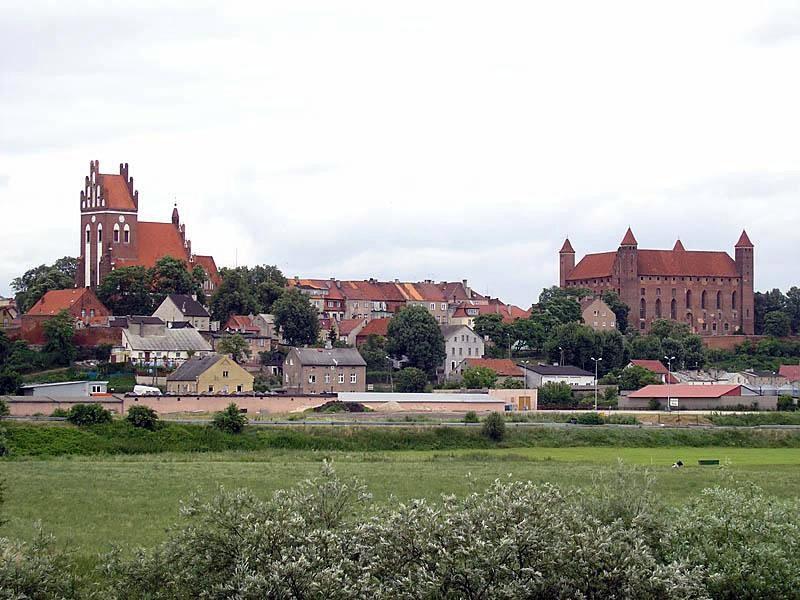 Roman Wiese z racji sprawowanego urzędu komendanta Straży Granicznej uczestniczył we wszystkich ważnych gniewskich wydarzeniach społecznych, patriotycznych i kulturalnych Gniew, widok współczesny