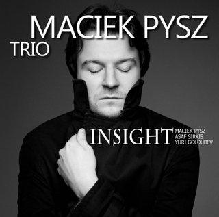 24 Recenzje Maciek Pysz Insight Sławek Orwat slaorw@wp.pl niemal stron toksyny tendencyjnie prezentowanej przez współczesne media brutalnej codzienności.