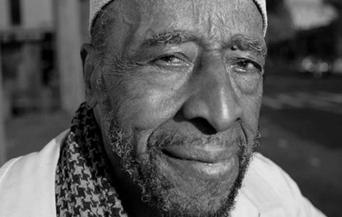 JazzPRESS, styczeń 2014 7 23 grudnia w wieku 93 lat odszedł Yousef Lateef - saksofonista i multiinstrumentalista oraz kompozytor jazzowy. Grał m.in z Charlesem Mingusem i Cannonballem Adderleyem.