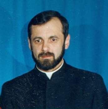Święcenia kapłańskie przyjął 12 czerwca 1965 w Lublinie z rąk biskupa Piotra Kałwy 391.