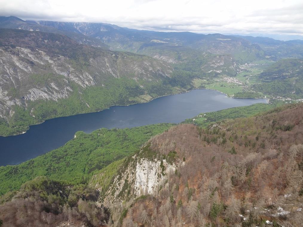 Fot. 17: Jezioro i dolina Bohinj w Triglavskim