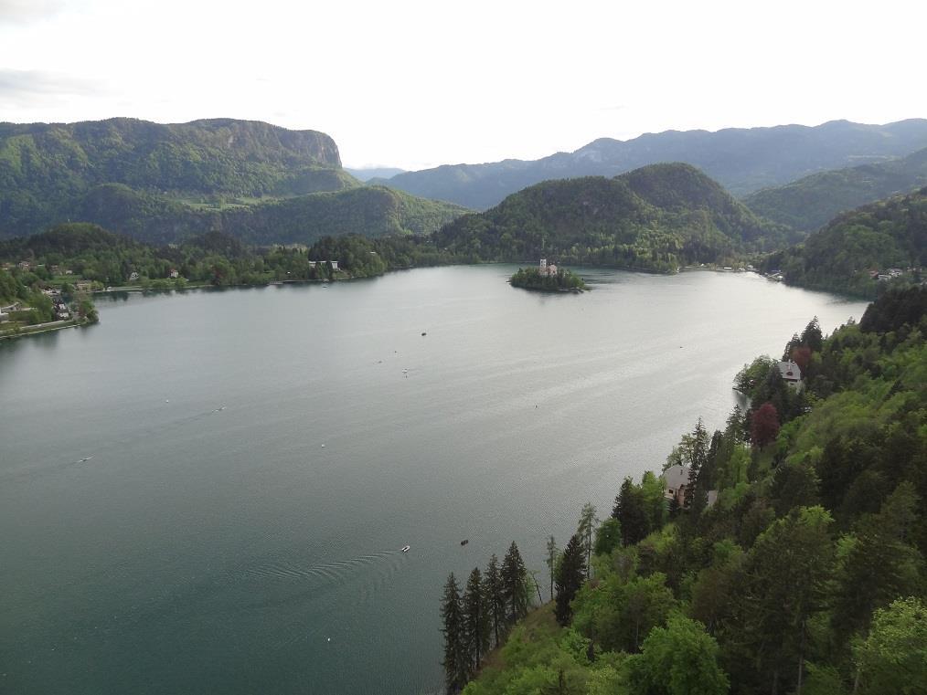 Fot. 1: Jednym z najpopularniejszych miejsc Słowenii jest Jezioro Bled (słoweń. Blejsko jezero).