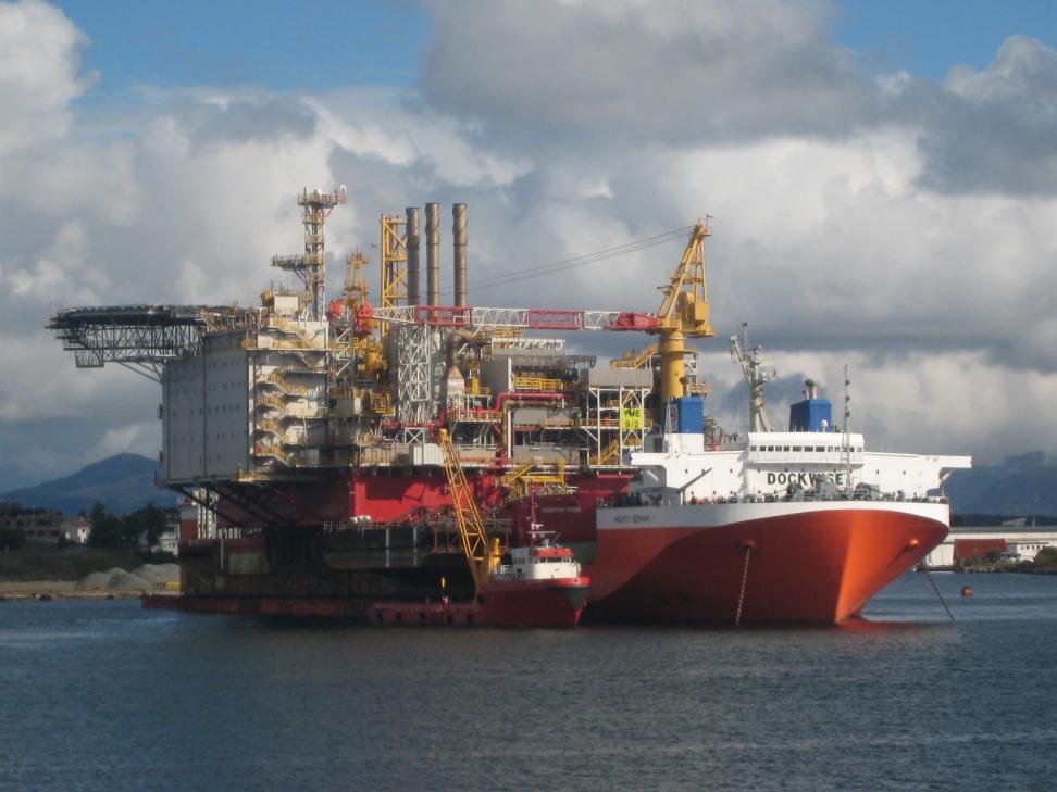 GŁÓWNE INWESTYCJE - AKTUALIZACJA PROJEKT YME Platforma dostarczona do Stavanger 16 września Prace na nawodnej części platformy ukończone Wiercenia poprzedzające fazę produkcji zakończone
