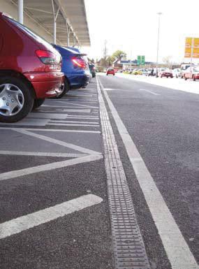 natężeniu ruchu. S TORA D RAIN ARKING Korytka STORAARKING przeznaczone są do odwodnienia parkingów, dróg na terenach handlowych i chodników.