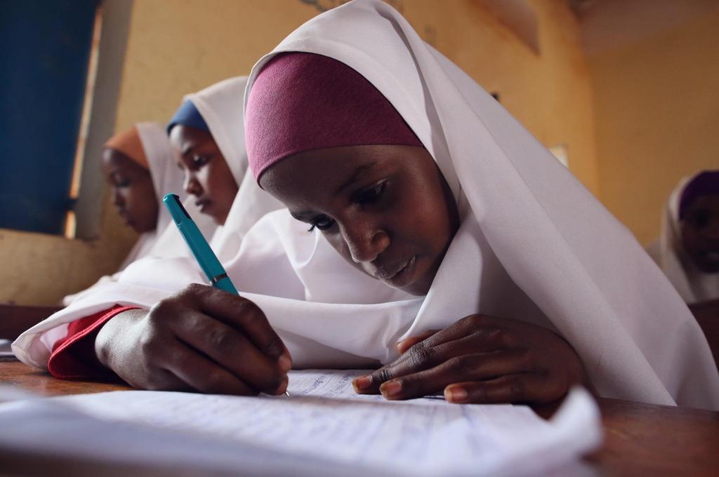 Somalia 2013. Fot. PAH/Anna Grzybowska Kwestia higieny u dziewcząt i kobiet, mimo, że dotyczy to połowy populacji, jest często tematem tabu.