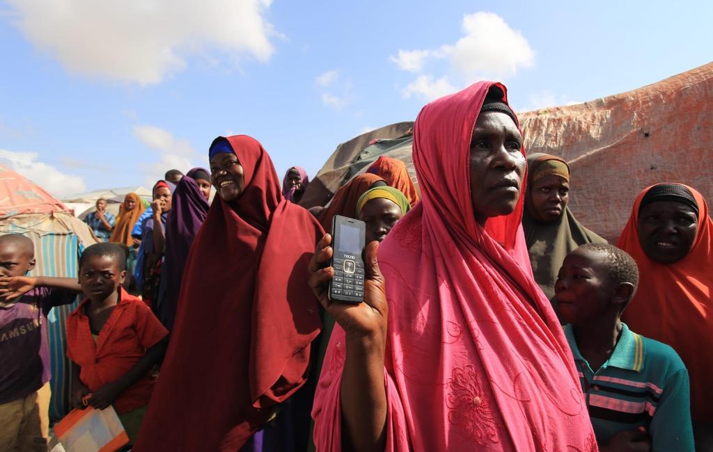 Somalia 2017. Fot. Jacek Pawlicki Osoby wewnętrznie przemieszczone otrzymują granty pieniężne.