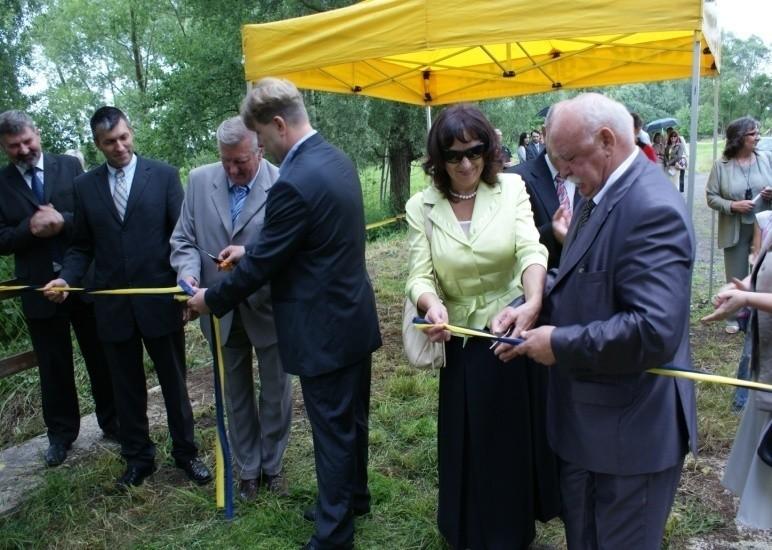 Stworzenie powiązania transgranicznego pomiędzy Gminą Cernousy