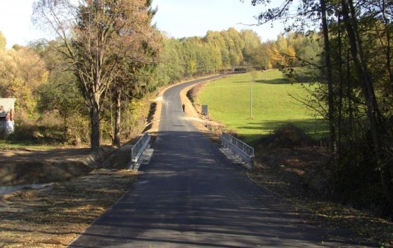 DROGI Umowami objęto przedsięwzięcia dot. przebudowy ponad 906 km dróg gminnych i powiatowych oraz budowy blisko 68 km nowych dróg.