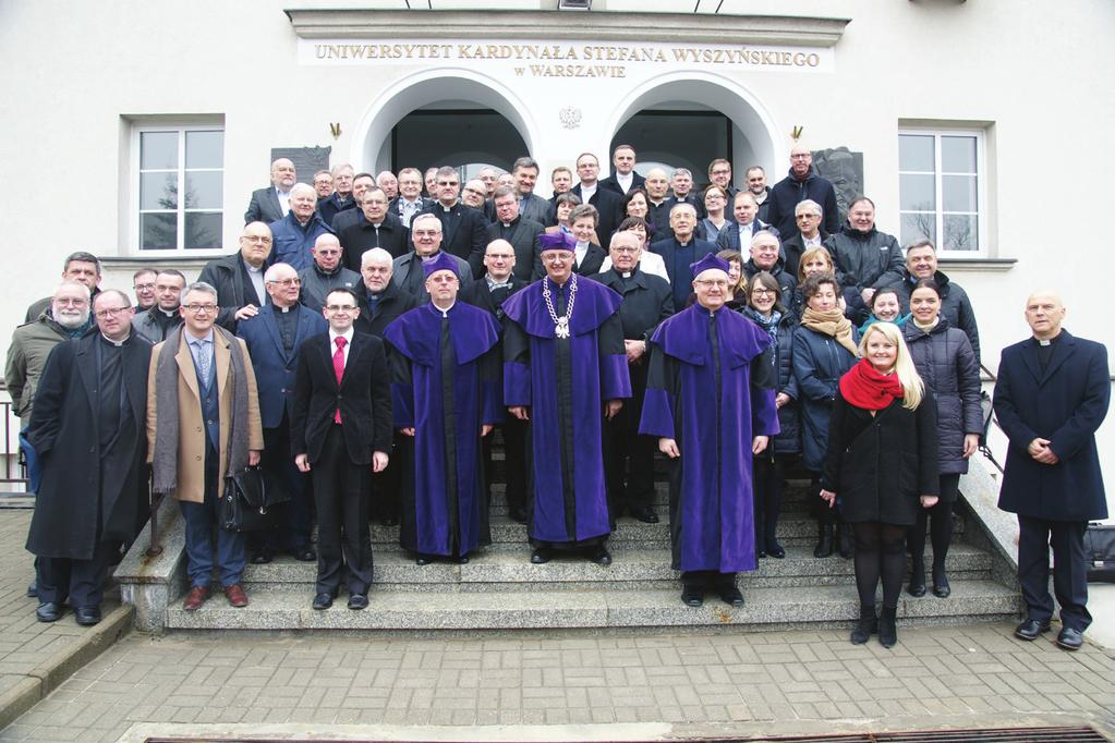 10 Członkowie Rady Wydziału Teologicznego Uniwersytetu Kardynała Stefana Wyszyńskiego w Warszawie (fot. ks. dr Rafał Bednarczyk). W pierwszym rzędzie od lewej: ks. dr hab. Jarosław Babiński, prof.