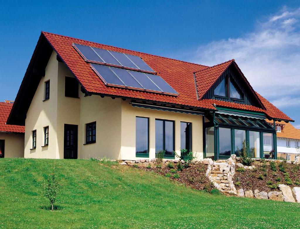 24/25 Dach, który na siebie zarabia dzięki kolektorom słonecznym Vitosol 100-FM.
