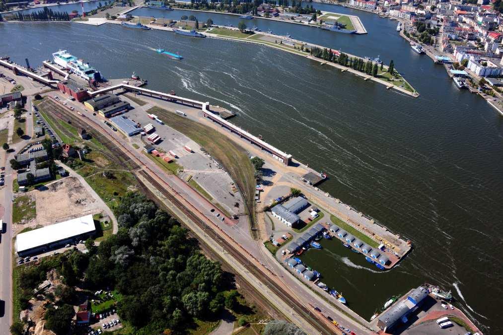 infrastruktury terminalu promowego w Świnoujściu do obsługi transportu