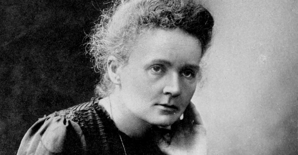Zainteresowania Marii We wrześniu 1897 Maria urodziła pierwszą córkę - Irene Z końcem roku 1897 Maria Skłodowska-Curie p o s z u k u j ą c c i e k a w e g o t e m