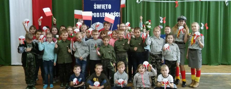 Bardzo miłym akcentem na zakończenie spotkania z rodzicami była decyzja siedmiu mam o zapisaniu się do biblioteki publicznej, żeby przykładem własnym zmotywować dzieci do systematycznego kontaktu z