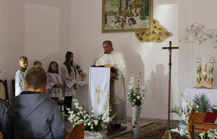 To wiara w Boga pozwalała przeżyć narodowi polskiemu ciężkie wydarzenia - śmierć w powstaniach, więzienia, zsyłki, emigrację.
