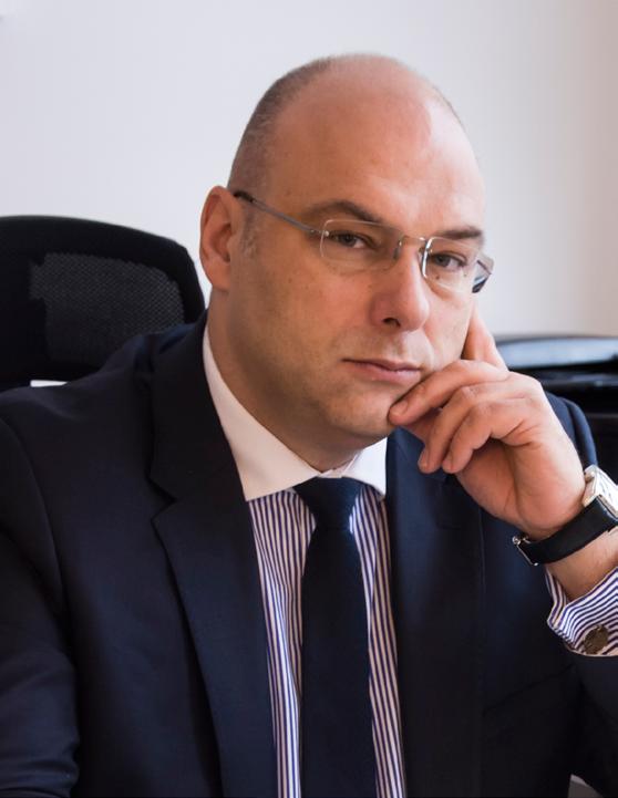 RECENZJA RAPORTU Piotr Kamiński były Przewodniczący Rady Giełdy, wcześniej Wiceprezes Zarządu GPW, Wiceprezydent Pracodawcy RP Z dużą uwagą należy się odnieść do interesujących obserwacji i wniosków
