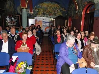 31 Krzysztof Tęcza Konferencja Literatura i Karkonosze W dniach 7-8 października 2016 roku miała miejsce konferencja popularno- -naukowa Literatura i Karkonosze zorganizowana przez Muzeum Miejskie