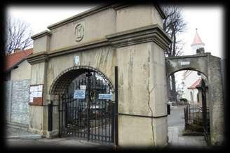 MIASTO JASŁO Prace remontowokonserwatorskie bramy głównej cmentarza przy ul. Zielonej w Jaśle. Koszt: 66 tysięcy złotych, z czego 20 tys.